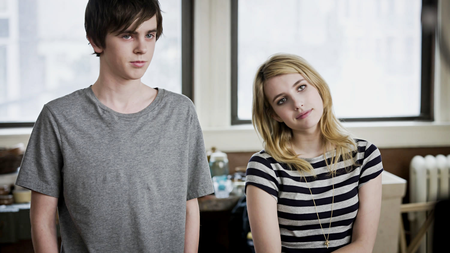 1500px x 844px - Trailer: Emma Roberts Learns 'The Art of Getting By'