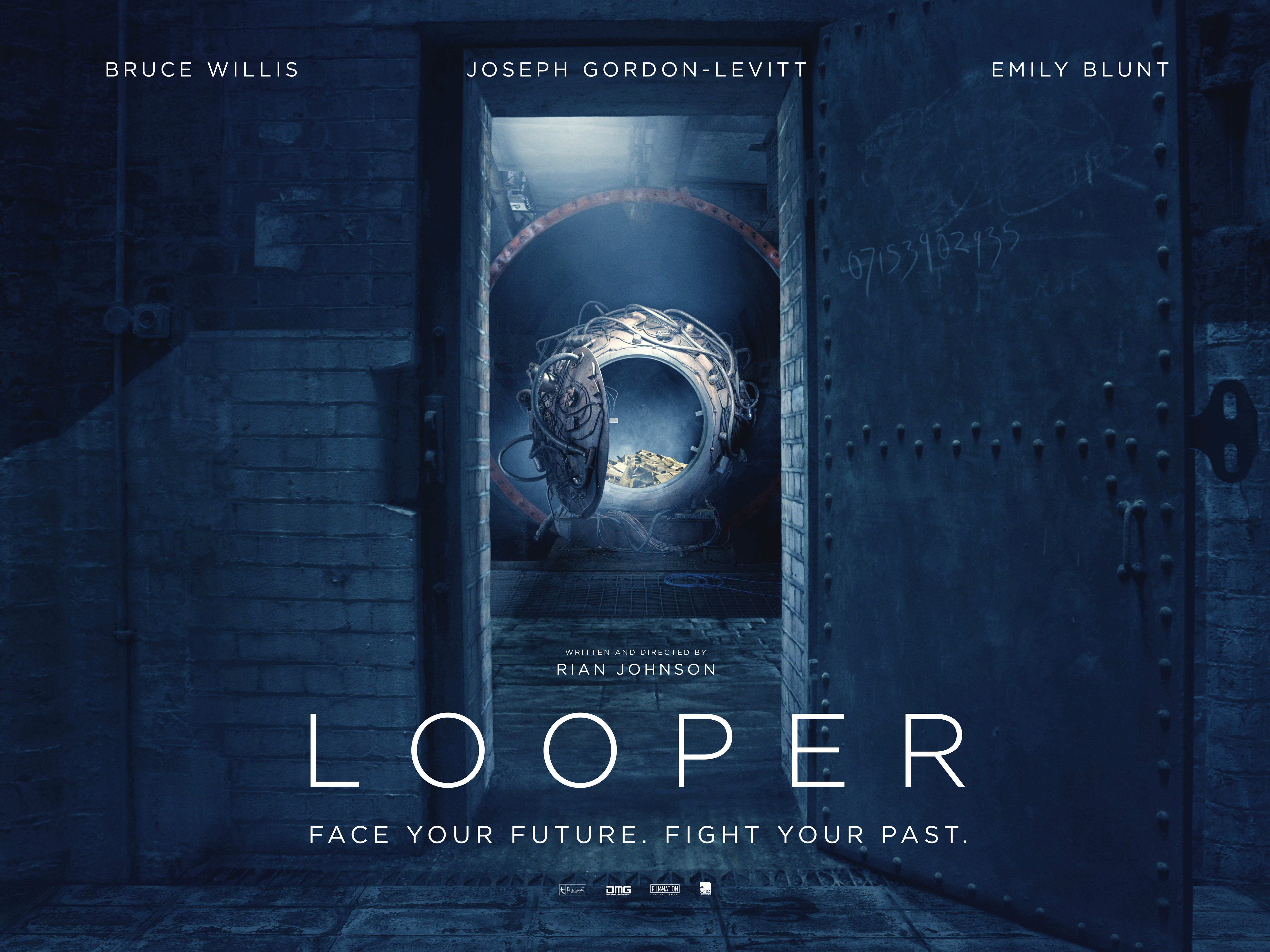 'Looper' UK Poster Provides New Look at Rian Johnson's Time-Travel ...