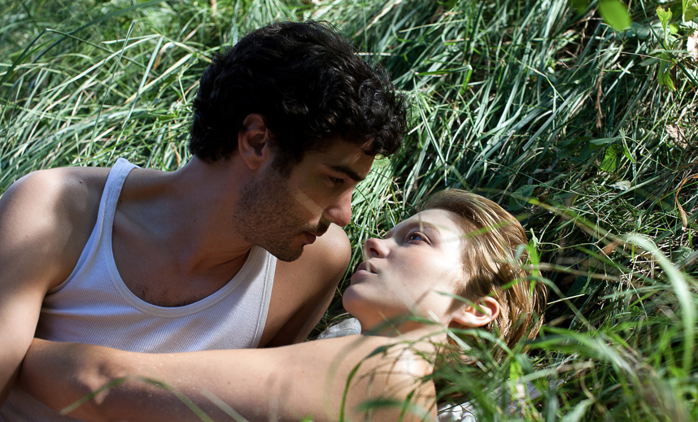 Léa Seydoux and Tahar Rahim Have an Affair In U.K. Trailer For 'Grand ...