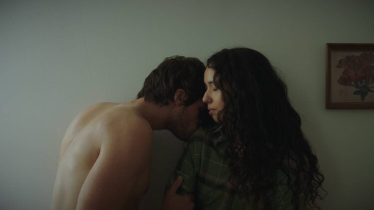 This Closeness Review: Kit Zauhar’s Relationship Drama Hits Close to Home